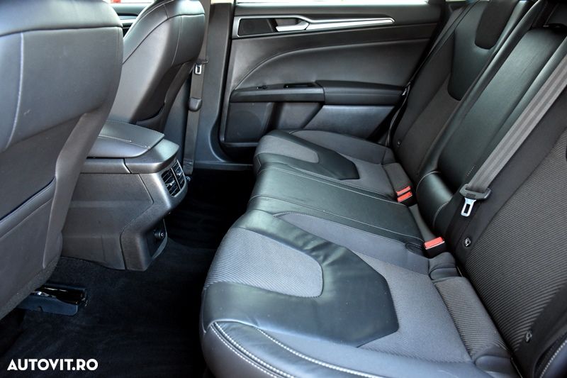 Ford Mondeo 2.0 TDCi Powershift AWD Business - 16