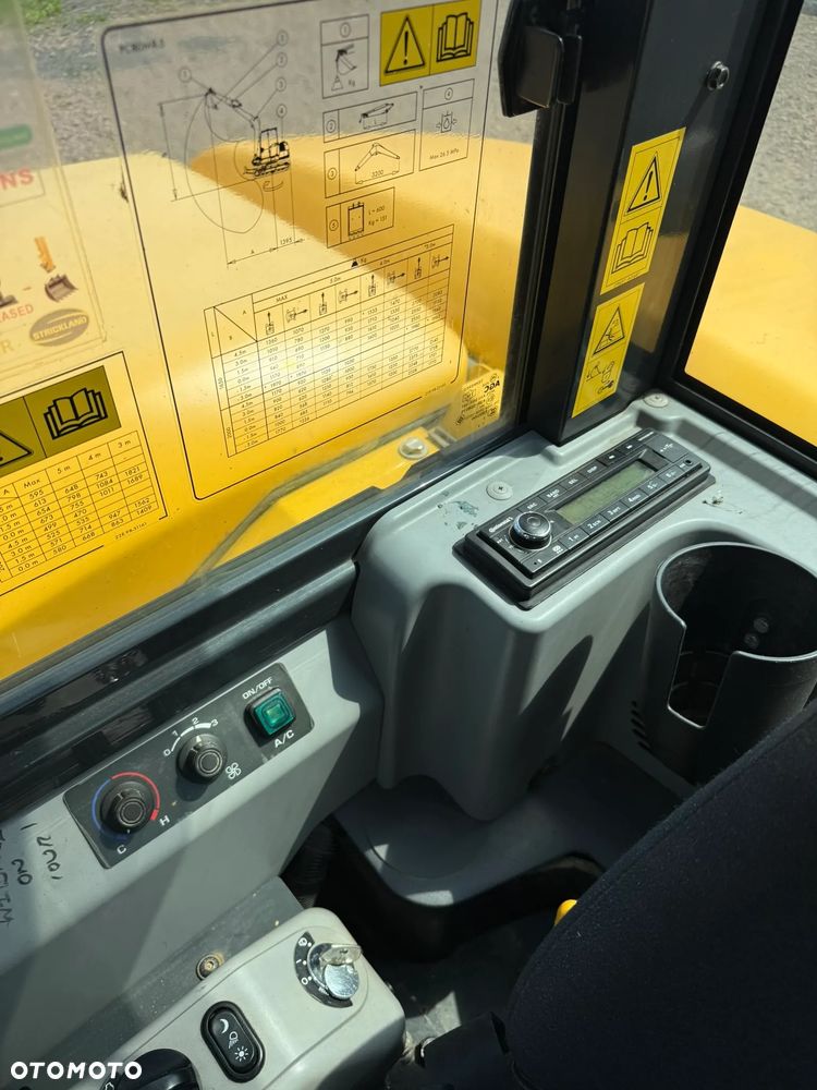 Komatsu Komatsu PC 80 - 5E0 - 8 ton - 11