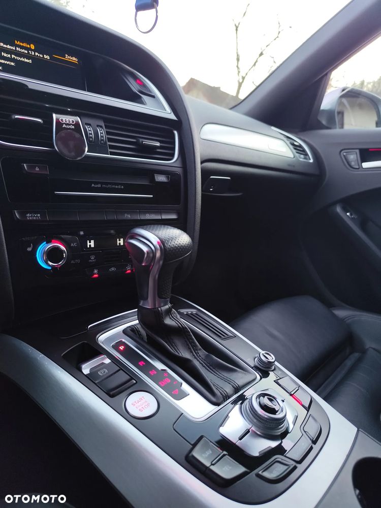 Audi A4 Limousine - 10