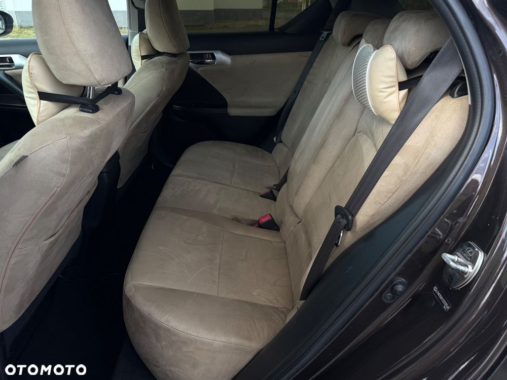 Lexus CT 200h Prestige - 23