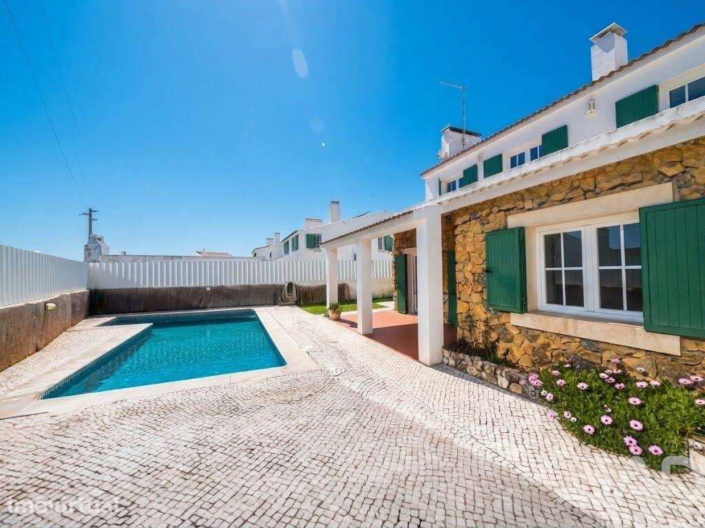 Moradia isolada T3 em Carvoeira de 181 m2 - Grande imagem: 2/40
