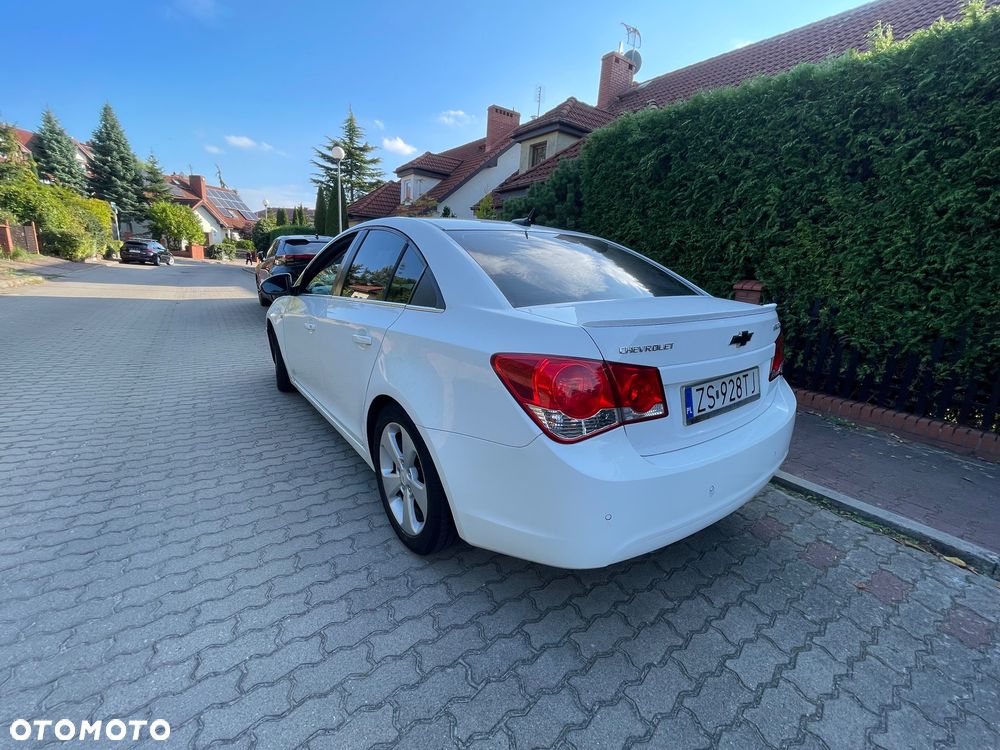 Chevrolet Cruze - 8