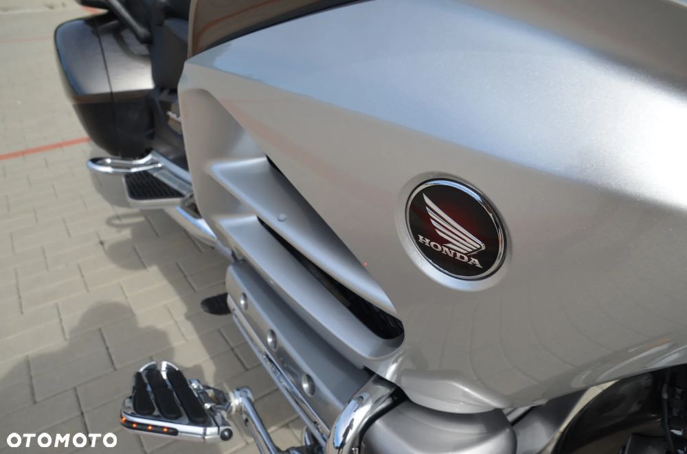 Honda GL - 13