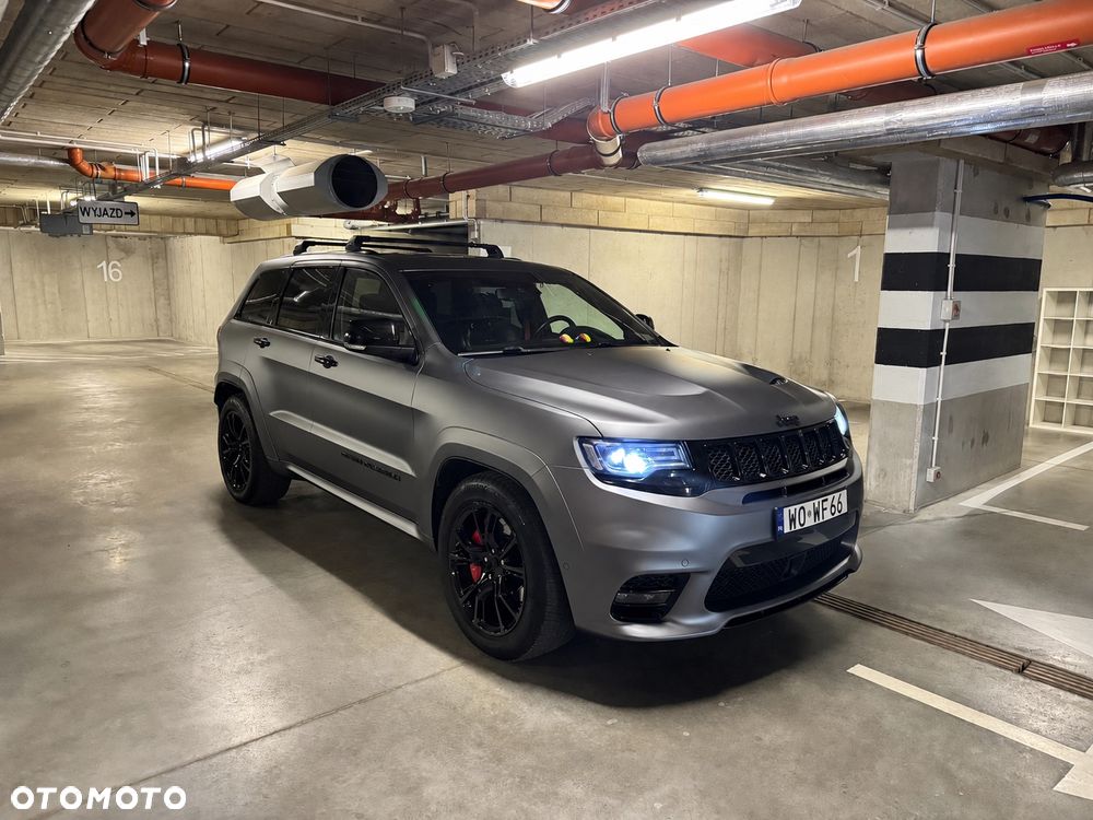Jeep Grand Cherokee - 13