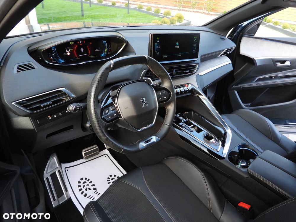 Peugeot 3008 225 e-EAT8 GT - 37