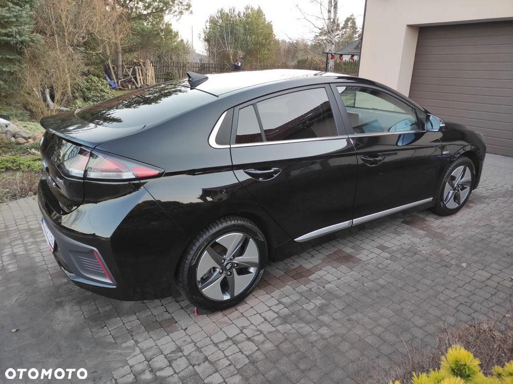 Hyundai IONIQ 1.6 GDI Premium - 10