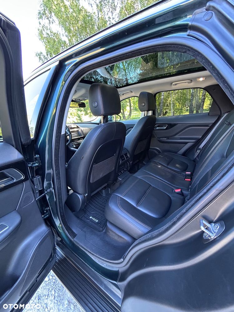 Jaguar F-Pace 25t AWD Prestige - 10
