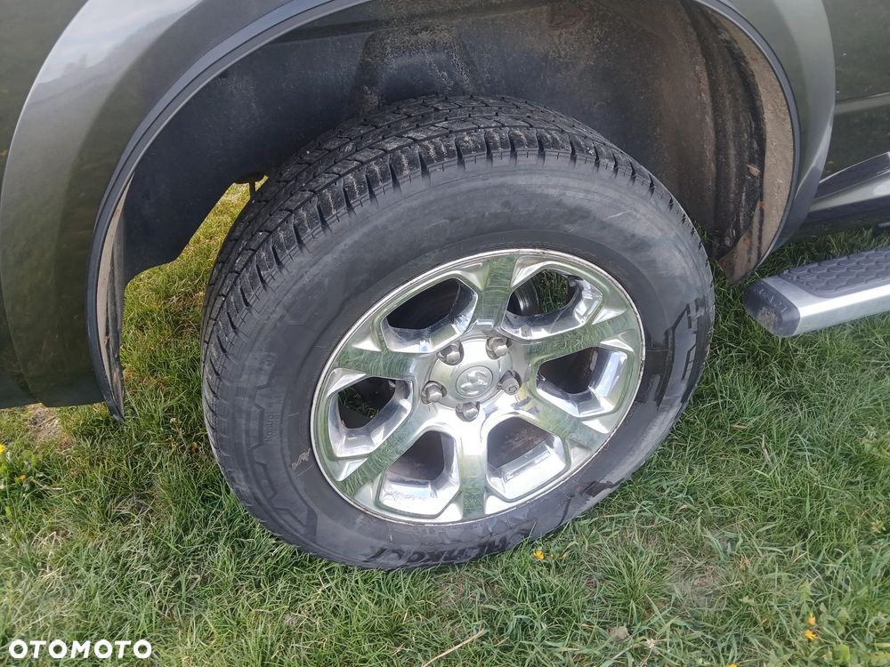Dodge RAM 5.7 4x4 - 12