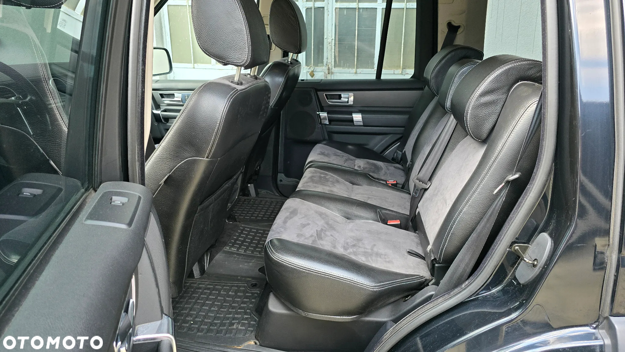 Land Rover Discovery IV 3.0D V6 S - 20