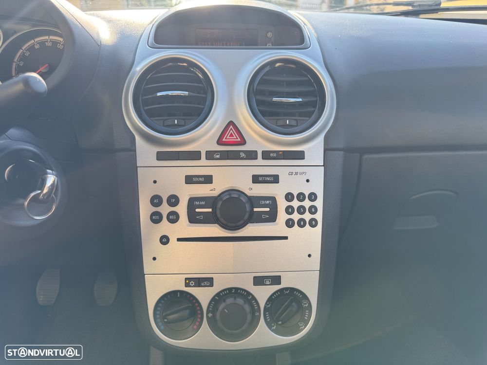 Opel Corsa 1.2 Cosmo - 9