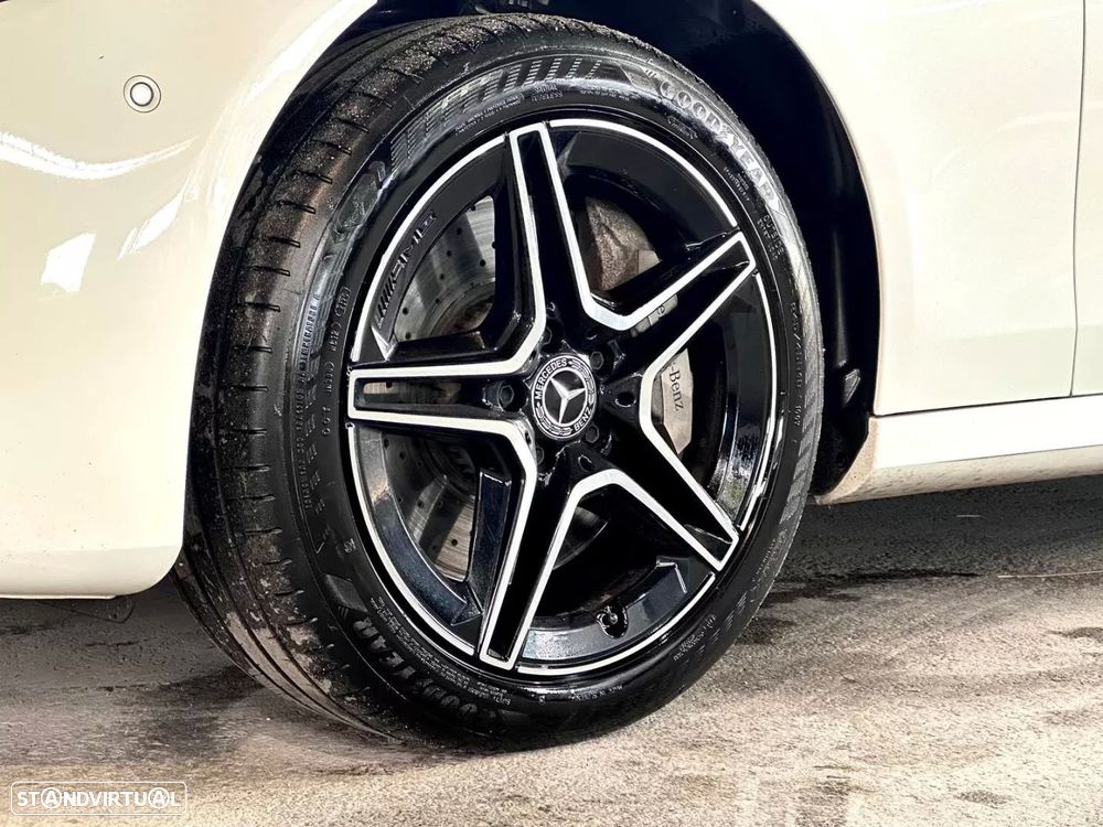 Mercedes-Benz E 300 de 4Matic 9G-TRONIC AMG Line - 2