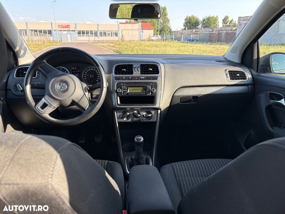 Volkswagen Polo - 11