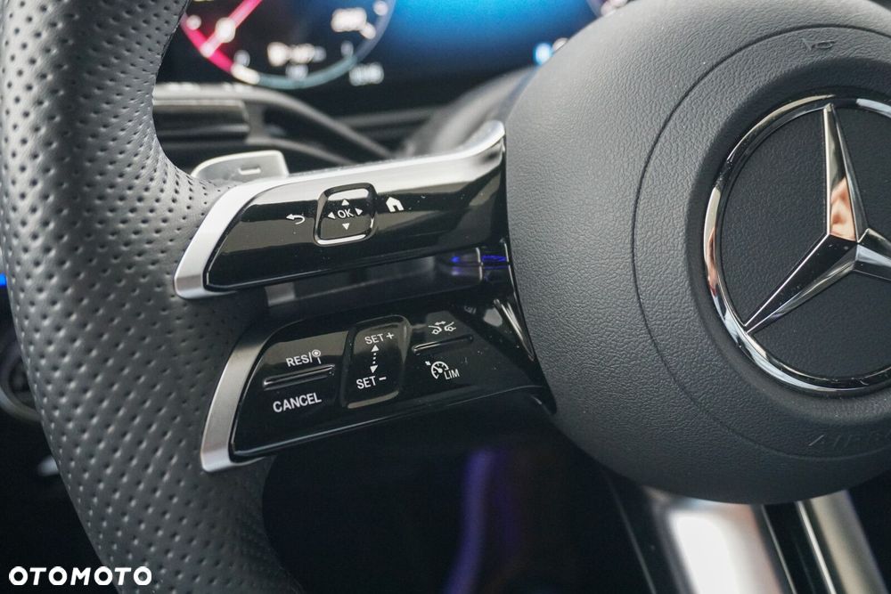 Mercedes-Benz Klasa C 200 d mHEV AMG - 10