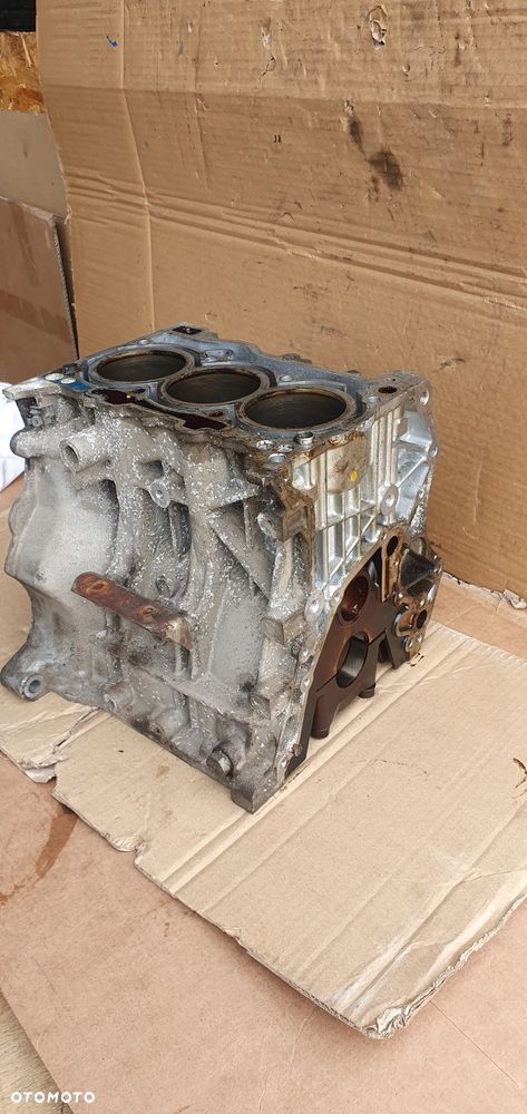 Silnik blok silnika słupek dół VW UP 1.0 MPI CHY 04C103011D - 6