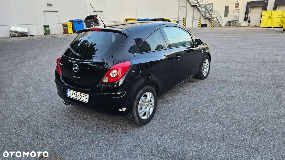Opel Corsa 1.4 16V Satellite - 15