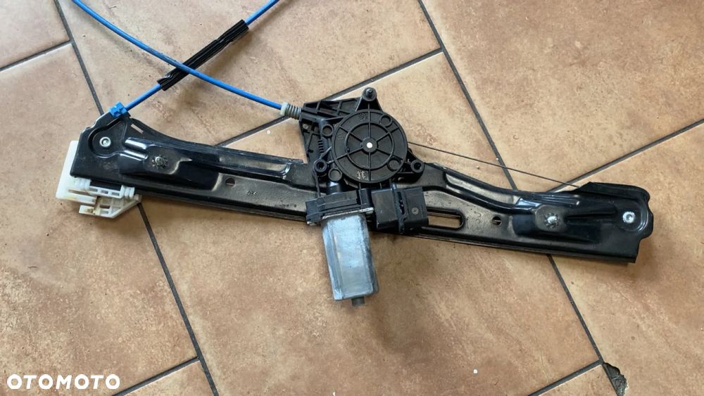MECHANIZM SZYBY PRAWY PRZÓD BMW F30 F31 4817680 - 2