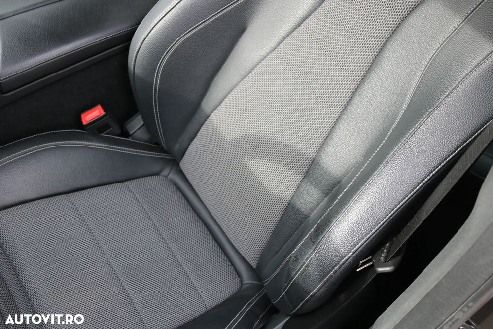 Mercedes-Benz E 220 d 4Matic 9G-TRONIC Avantgarde - 17