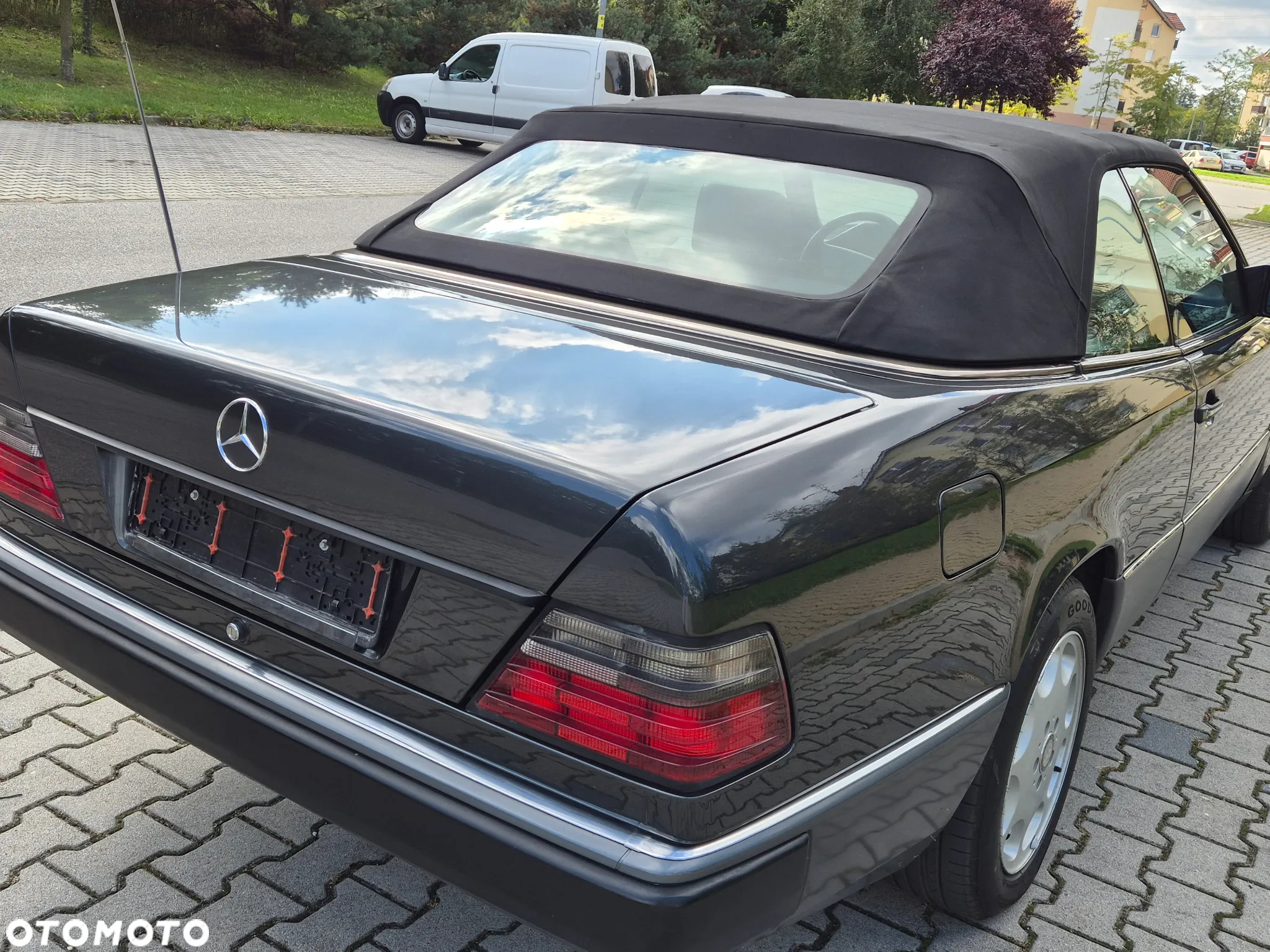 Mercedes-Benz W124 (1984-1993) - 27