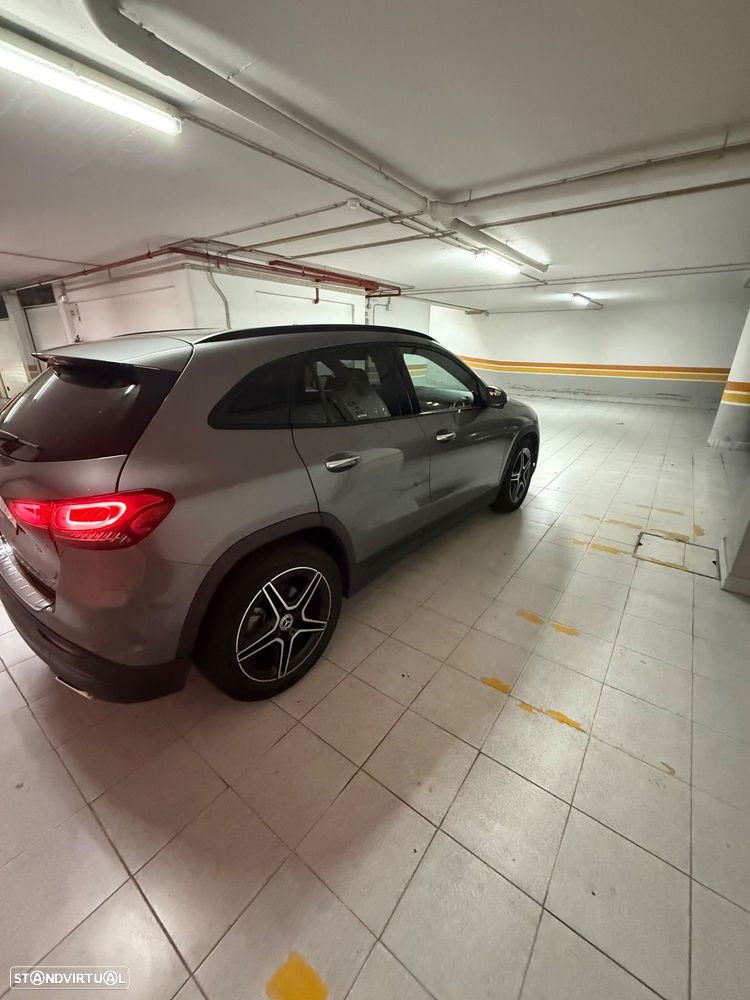 Mercedes-Benz GLA 180 d AMG Line - 10