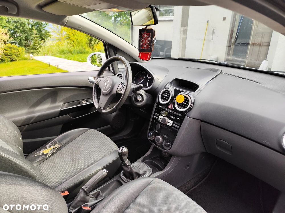 Opel Corsa 1.4 16V - 7