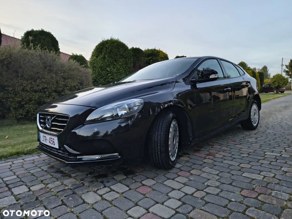 Volvo V40 T2 - 24
