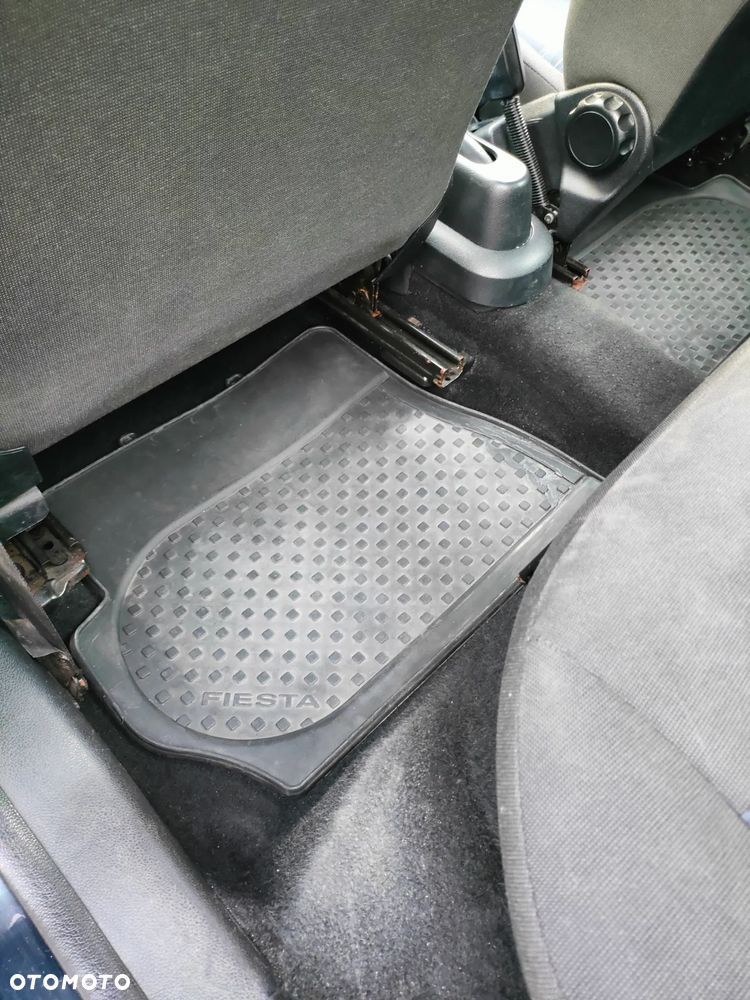 Ford Fiesta 1.25 - 27