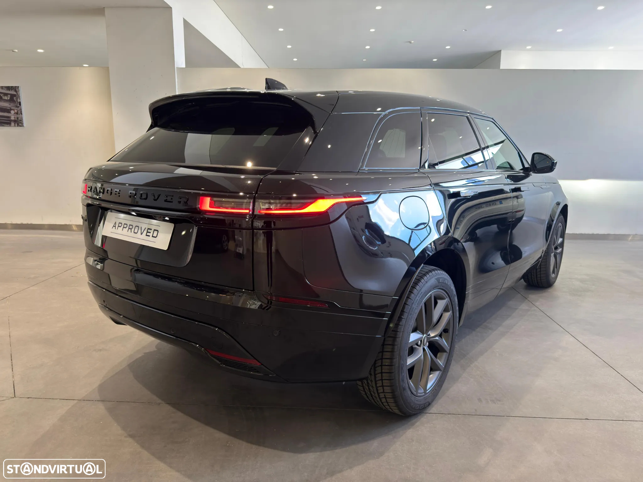 Land Rover Range Rover Velar 2.0 P400e AWD Dynamic SE - 4