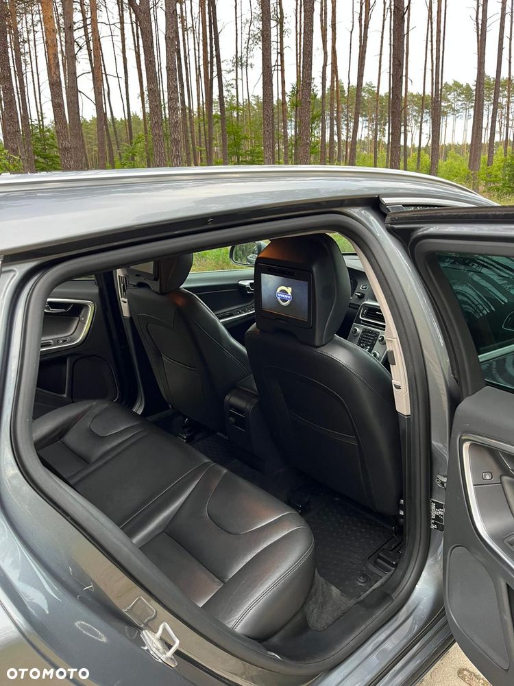 Volvo V60 D3 Summum - 9