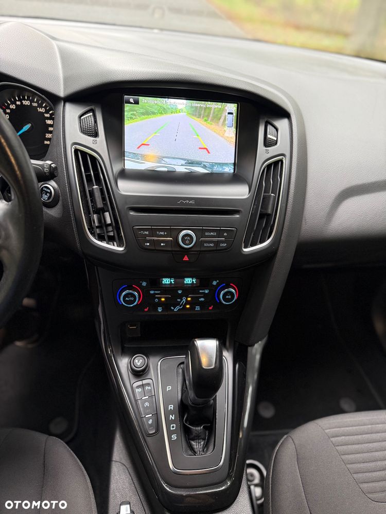 Ford Focus 1.5 TDCi SYNC Edition PowerShift - 16