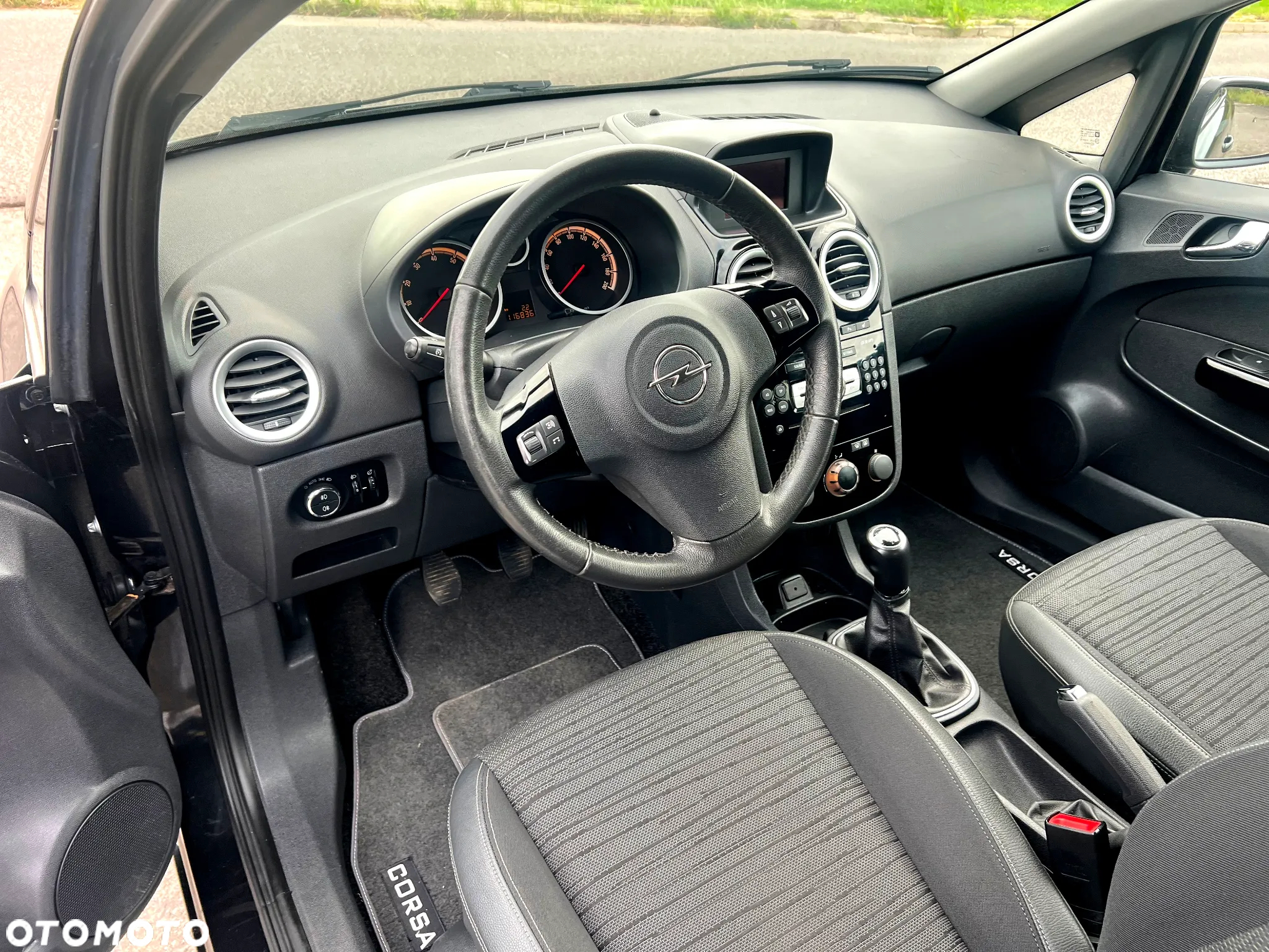 Opel Corsa - 10
