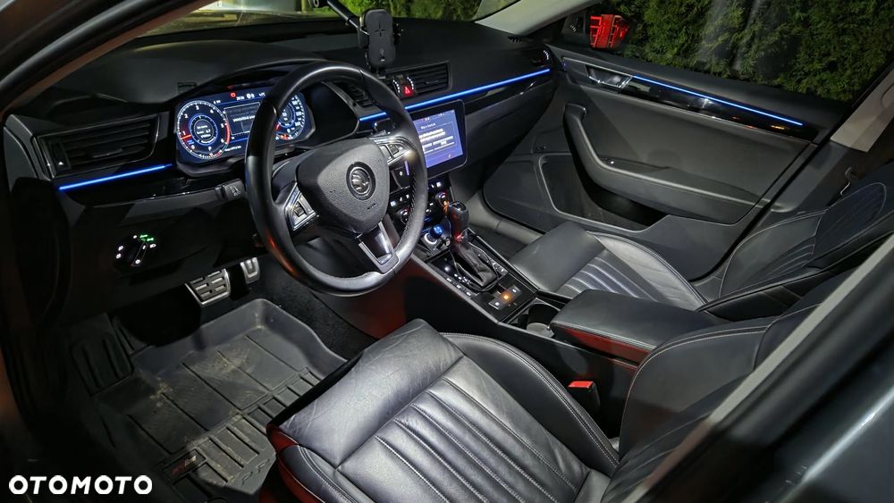 Skoda Superb 2.0 TDI L&K DSG - 14