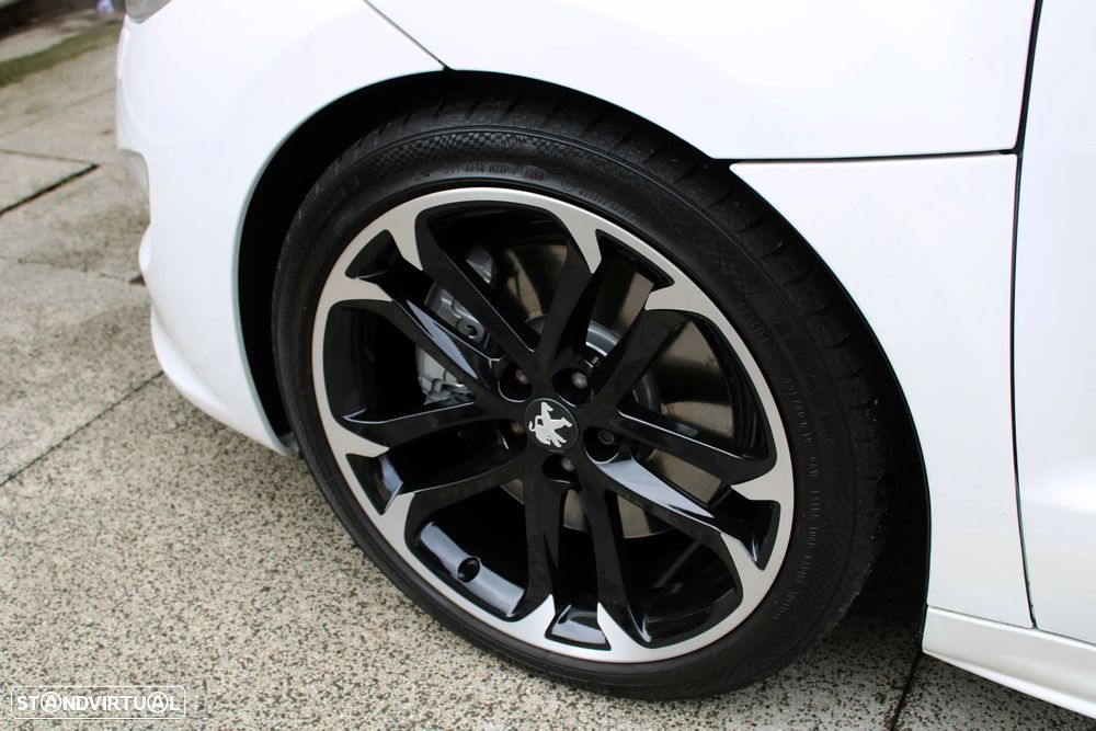 Peugeot RCZ 1.6 200 THP - 47