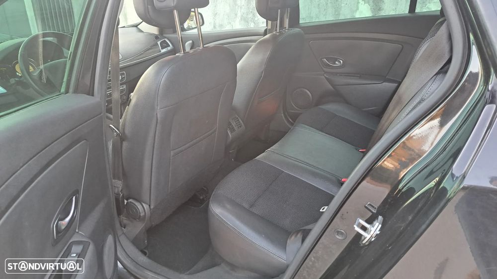 Renault Mégane Sport Tourer 1.5 dCi Dynamique S - 16