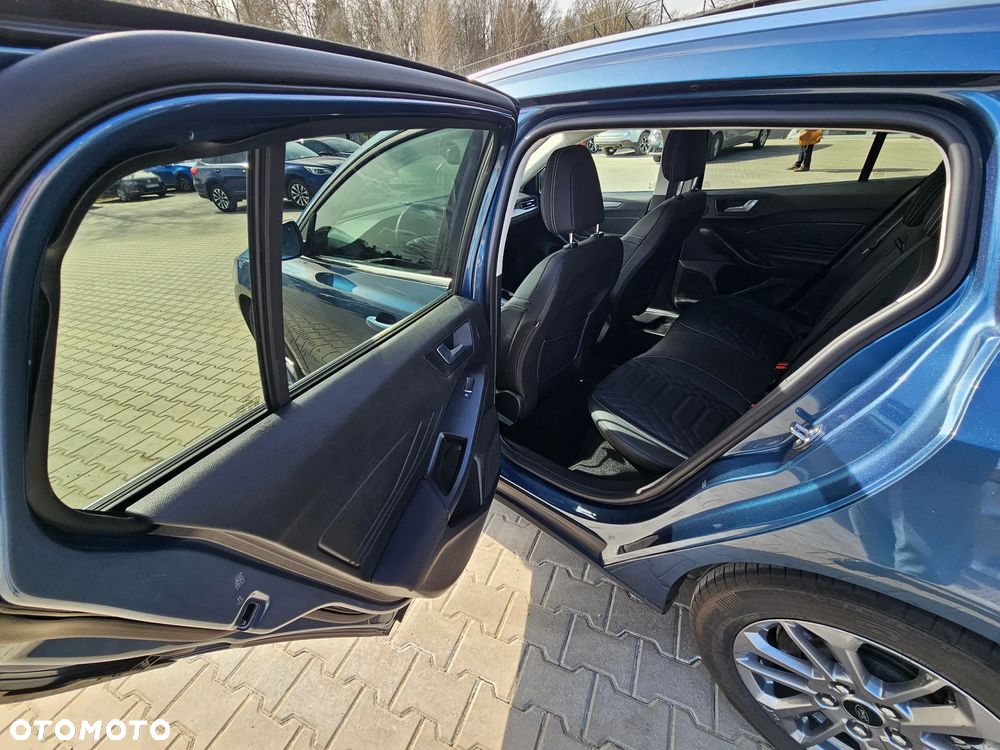 Ford Focus 1.5 EcoBlue STart-Stopp-System TITANIUM X - 17