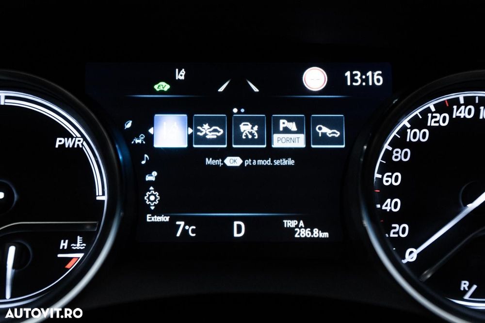 Toyota Camry Executive - 39