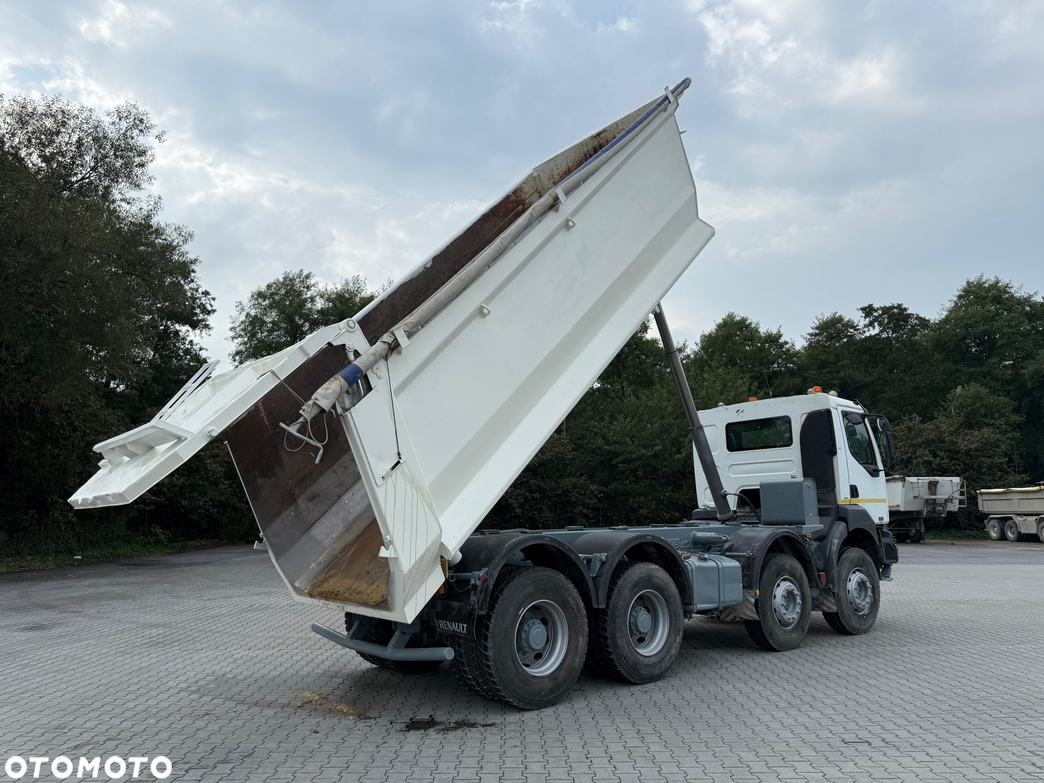 Renault Kerax 420 DCI 8x4 - 15
