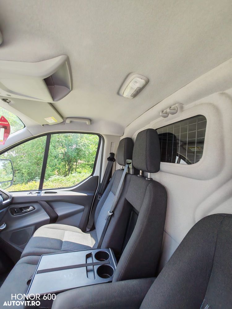 Ford TRANSIT CUSTOM - 3