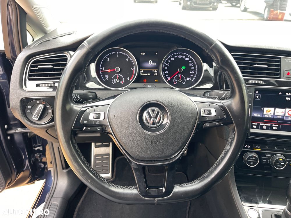 Volkswagen Golf 2.0 TDI BlueMotion Technology DSG Allstar - 38