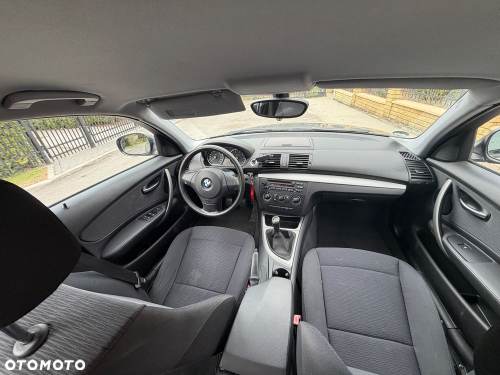 BMW Seria 1 116i - 17