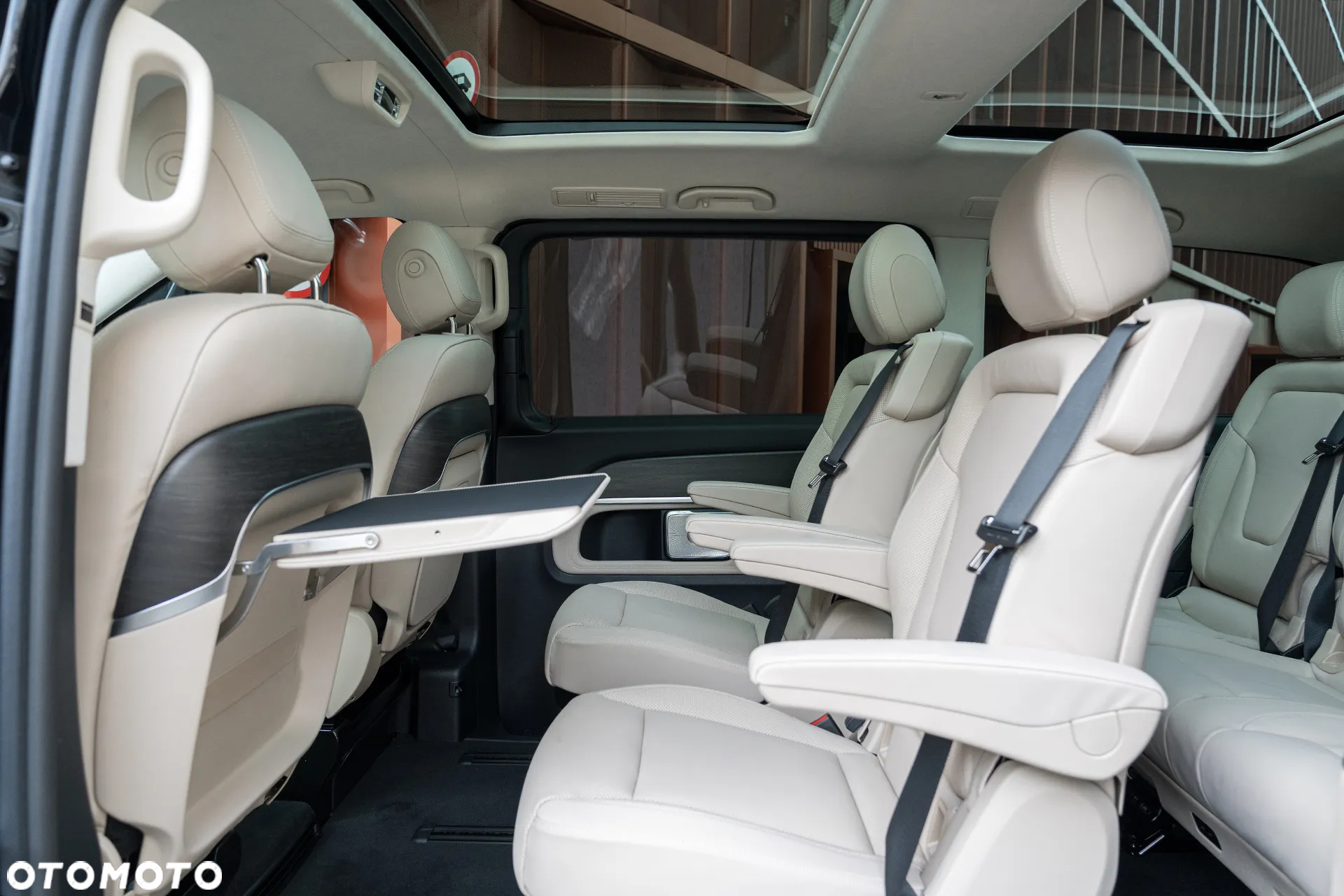 Mercedes-Benz Klasa V 300 d 4-Matic 9G-Tronic Exclusive (d³ugi) - 17