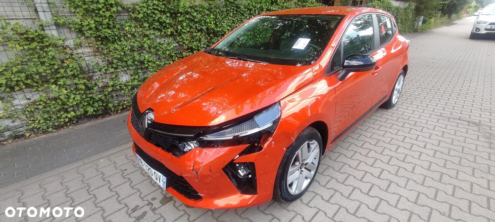 Renault Clio - 24