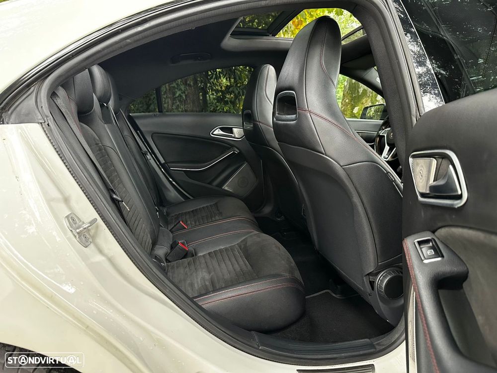 Mercedes-Benz CLA 200 d Shooting Brake AMG Line Aut. - 12