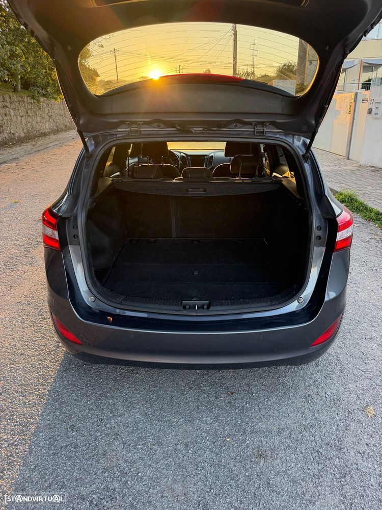 Hyundai i30 CW - 9