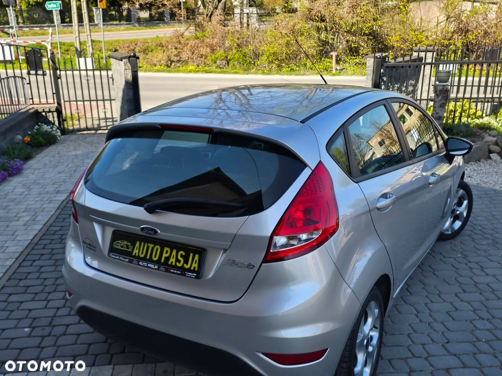 Ford Fiesta 1.25 Champions Edition - 13