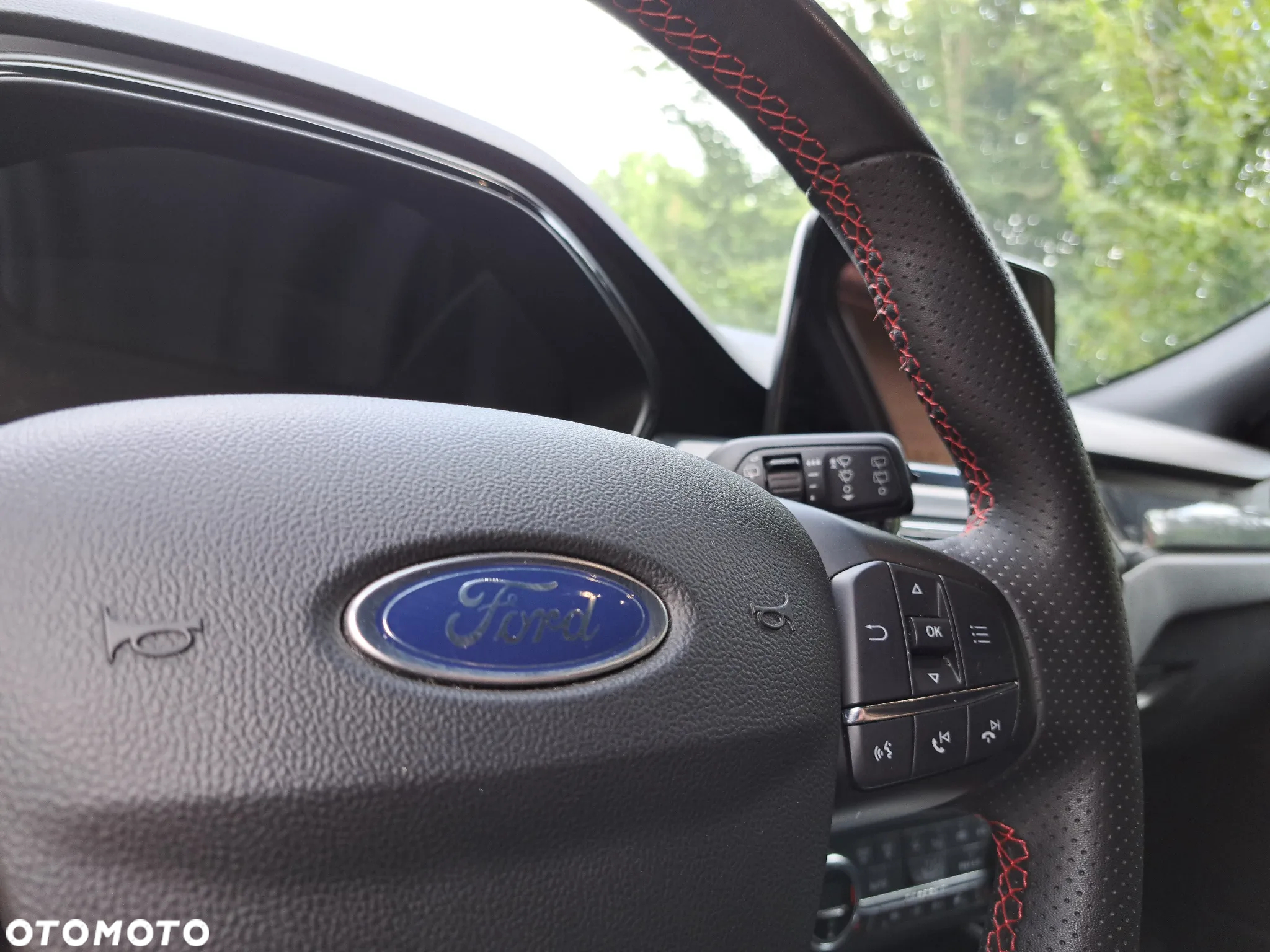 Ford Focus 1.0 EcoBoost Hybrid ST-LINE - 19