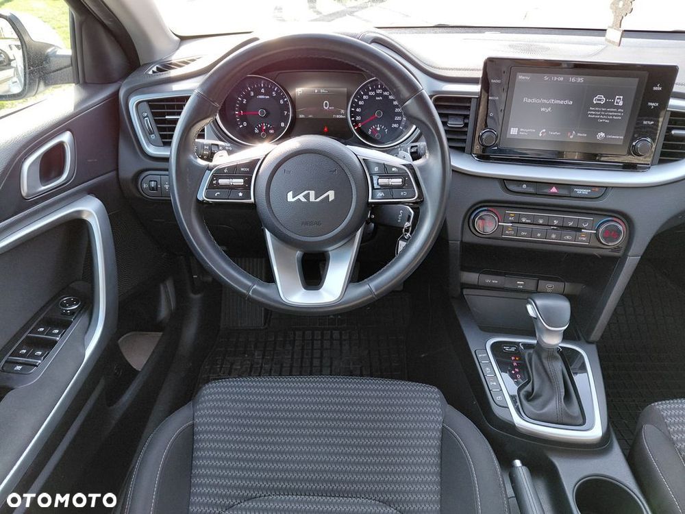 Kia Ceed 1.5 T-GDI M DCT - 13