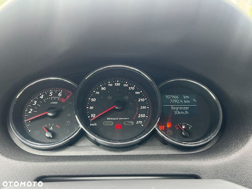 Renault Megane TCe 220 Start & Stop GTline 220 - 12