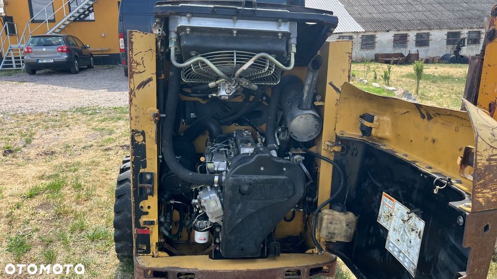 Caterpillar 226 4X4 - 31