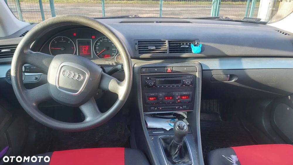 Audi A4 Avant 2.0 TDI DPF - 12