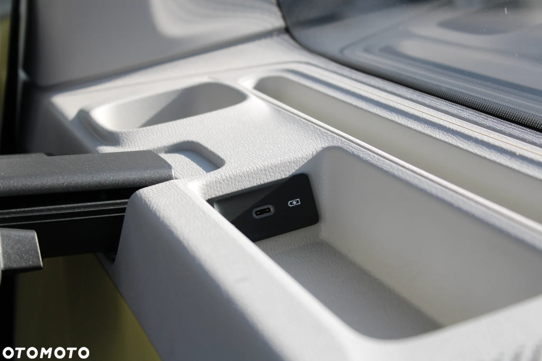 Volkswagen ID. Buzz 82kWh Pro - 22